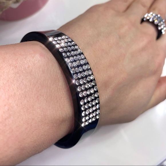 Handmade Black Crystal Acrylic Cuff Bracelet For Women, Modern Design Cuff - Picture 12 of 14